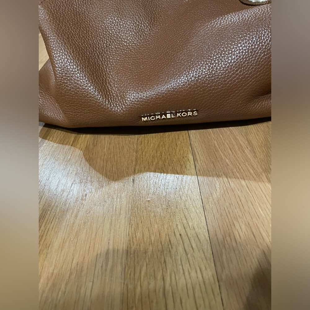 Michael Kors Large Pebbled Bag Never Used - Picture 2 of 13